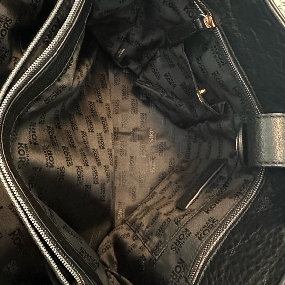 MICHAEL KORS HAMILTON LARGE TOTE BLACK WITH ROSE GOLD RARE COLOR - Picture 9 of 10